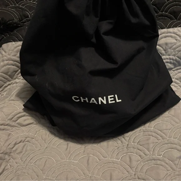 Authentic Chanel Chocolate Bar ZigZag Stitch Caviar Leather Tote - Picture 5 of 5